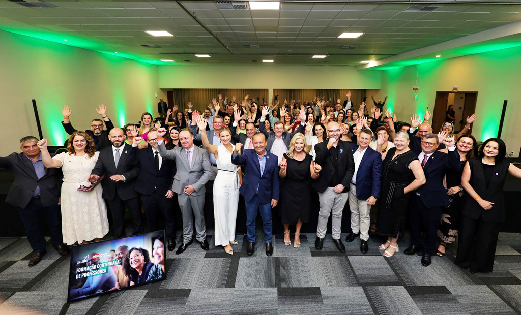 Reitor e pró-reitores da Unoesc participam do lançamento do Programa de Formação Continuada de Professores em Florianópolis