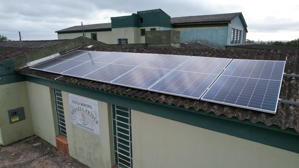 Pinheiro Machado economiza 70% em energia com painéis fotovoltaicos