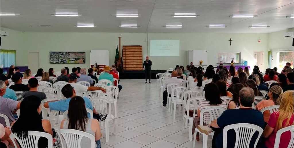 Administração Municipal de Abdon Batista realiza palestra motivacional