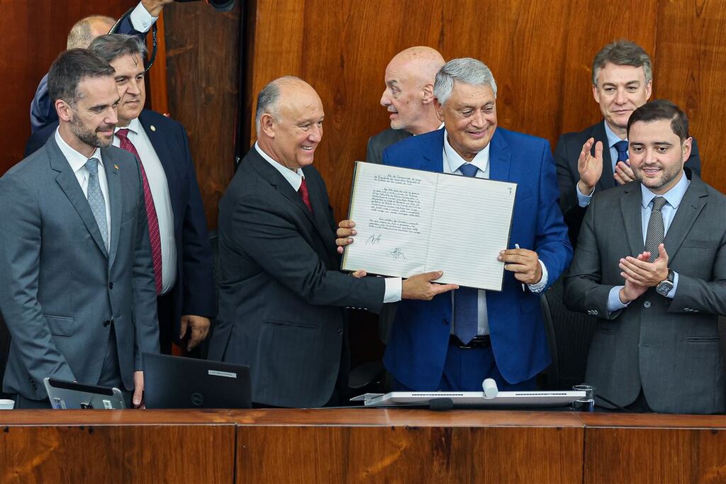 Em oposição ao Piratini, deputado Pepe Vargas assume a presidência da Assembleia Legislativa