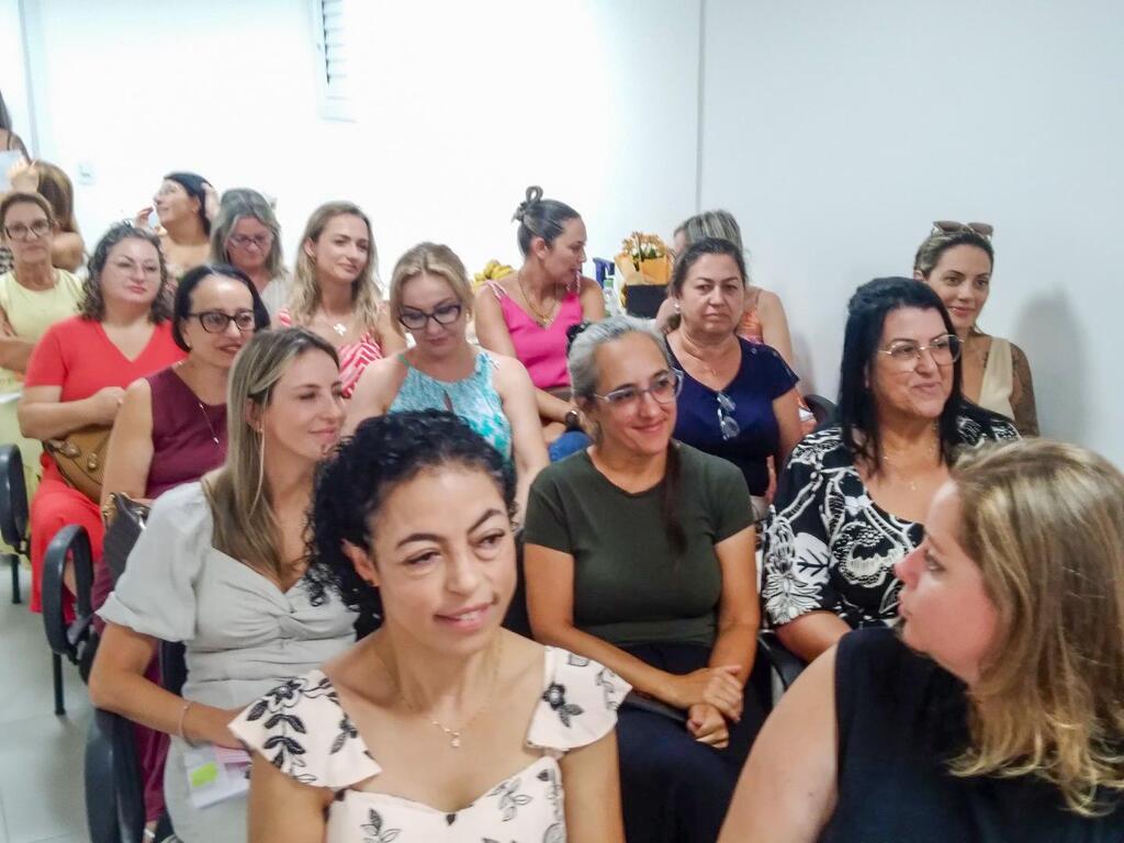 SECRETARIA DE EDUCAÇÃO PROMOVE A PRIMEIRA  REUNIÃO COM AS DIRETORAS DAS ESCOLAS MUNICIPAIS DE TORRES