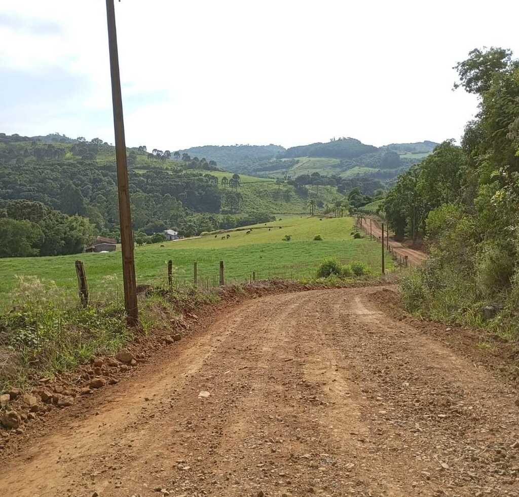 Melhorias na estrada de Saída para Santa Terezinha e São Roque em Abdon Batista