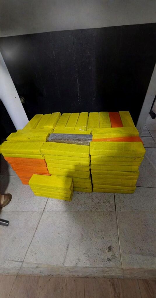https://suitacdn.cloud-bricks.net/fotos/999239/file/desktop/5.jpeg?1739214399