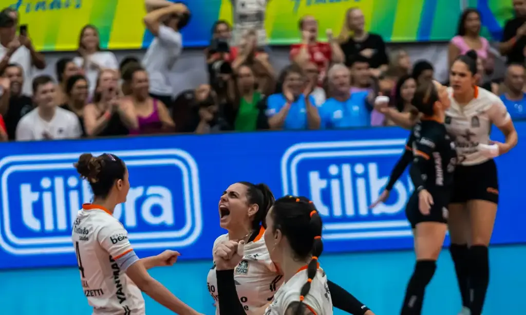 Osasco é tetracampeão da Copa Brasil de vôlei feminino