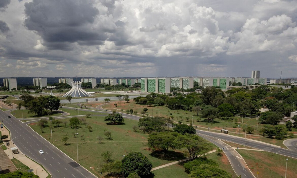 Prefeitos e governo federal unem forças para preparar mandato em encontro nacional