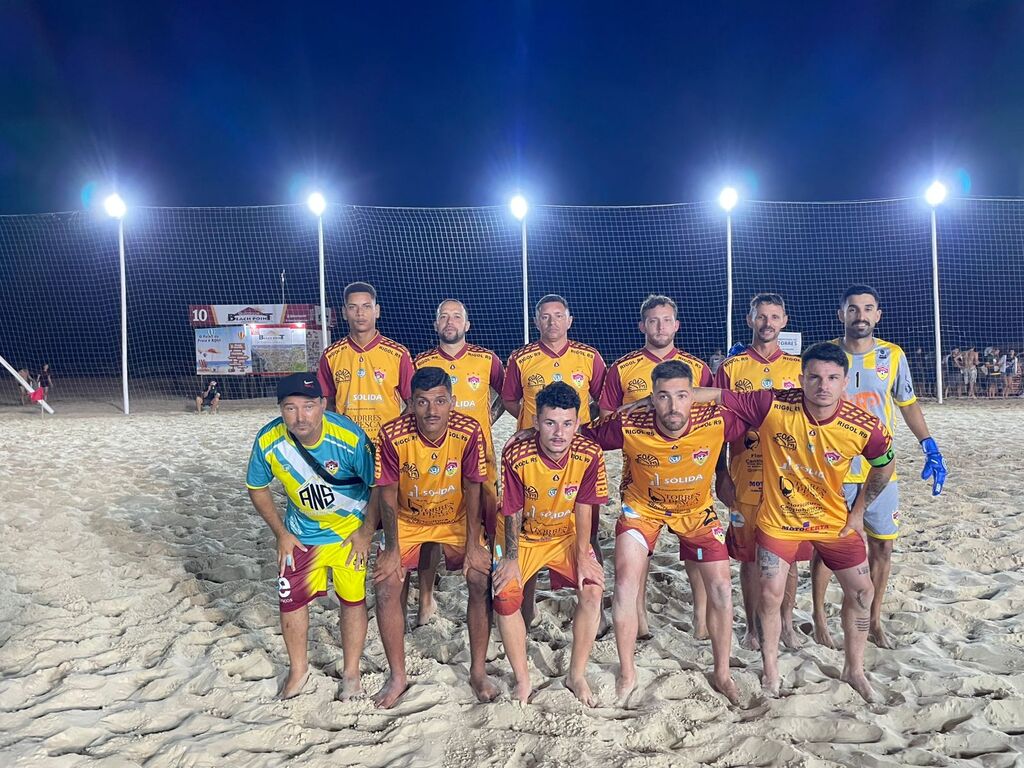 TERCEIRA RODADA DO CAMPEONATO PRAIANO DE BEACH SOCCER MOVIMENTA AS AREIAS DE TORRES